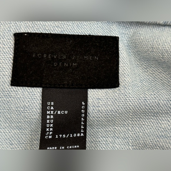 Forever 21 Men's Faded Blue, Color Distressed Denim Jacket, Size Large - Picture 9 of 14